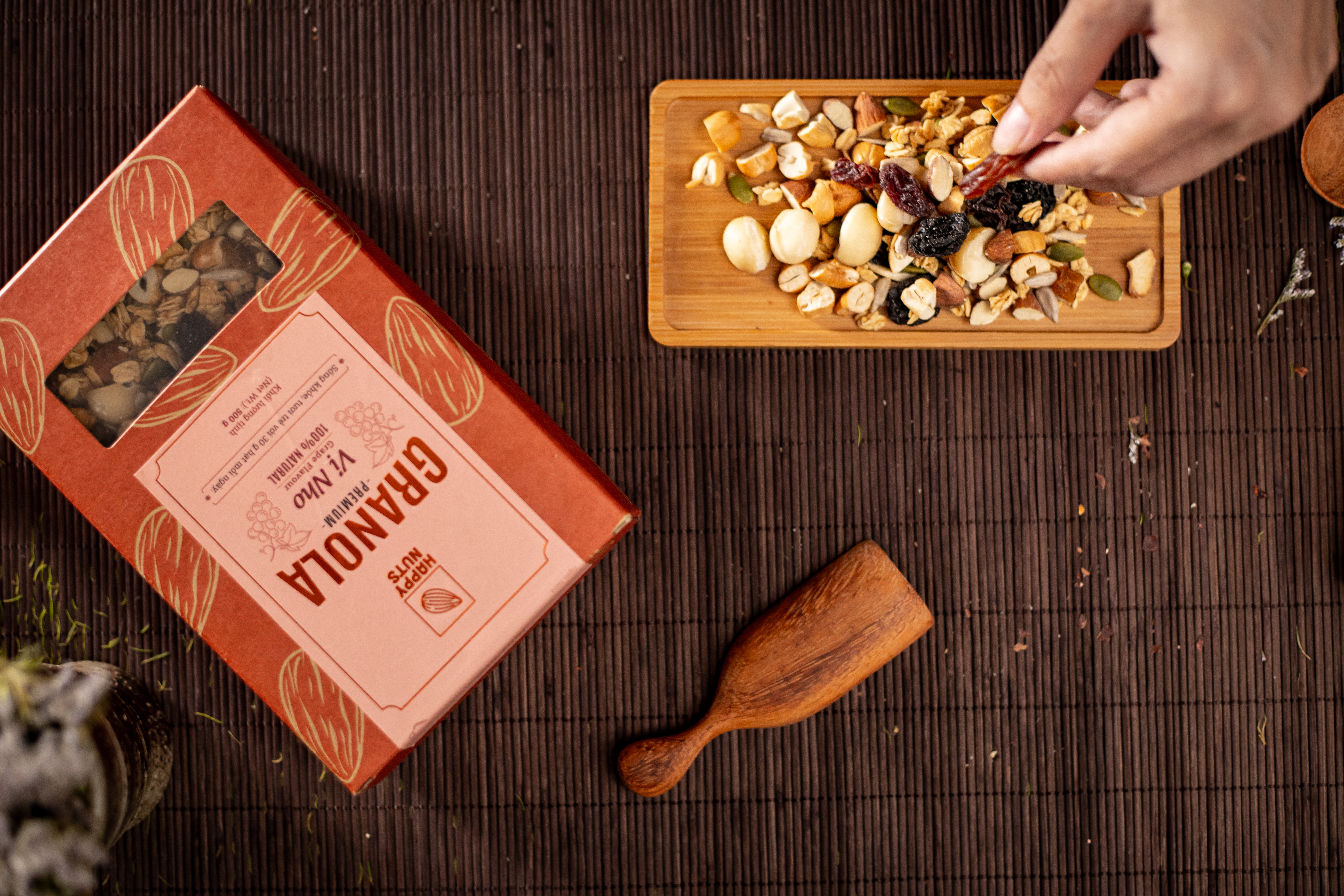 (Tặng 500g yến mạch) Granola Premium vị nho mix Happy Nuts 500gr